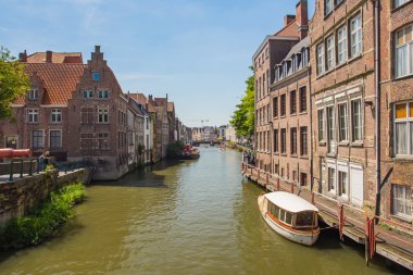 Ghent kasaba Belçika kanalda