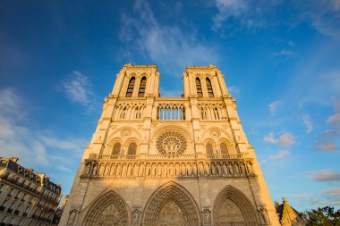 Günbatımı, Katedrali Notre Dame Paris, Fransa