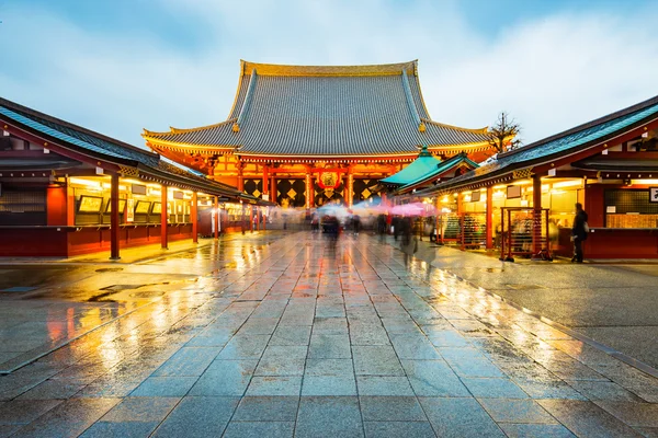 Senso-ji templom területe Asakusa, Tokió, Japán — Stock Fotó