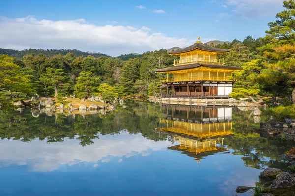 Kinkaku-ji, Il Padiglione d'Oro a Kyoto, Giappone — Foto Stock