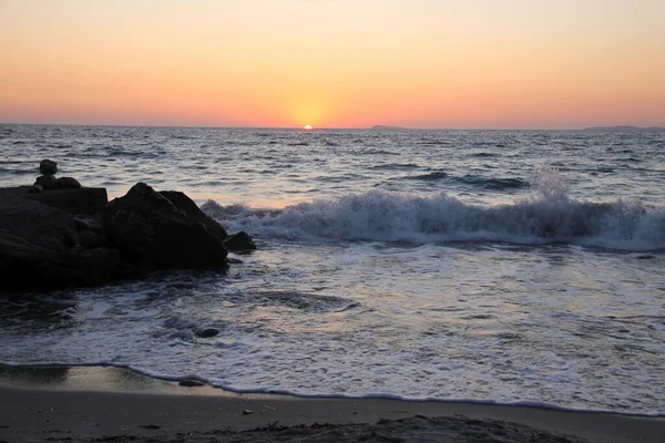 Solnedgång Strand Havsvågor Kosö Grekisk — Stockfoto