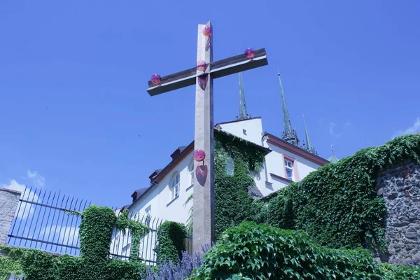 Croix Décorée Brno République Tchèque — Photo