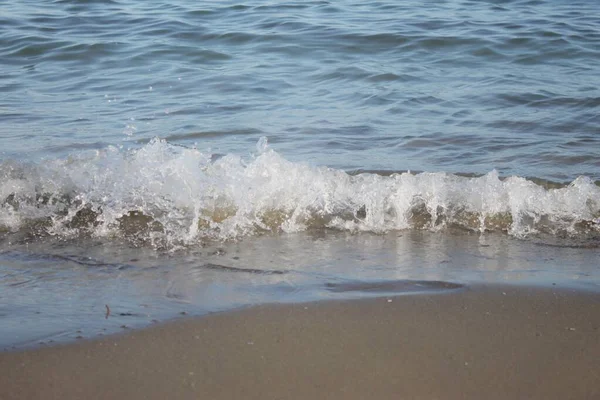 Havsvågor Italiensk Strand — Stockfoto