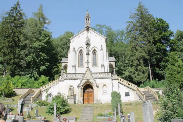 Ein Friedhof Svaty Jan Pod Skalou Tschechische Republik — Stockfoto