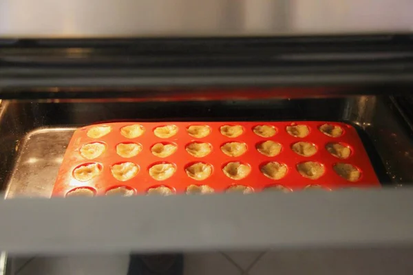 Baking Christmas Cookies Oven — Stock Photo, Image