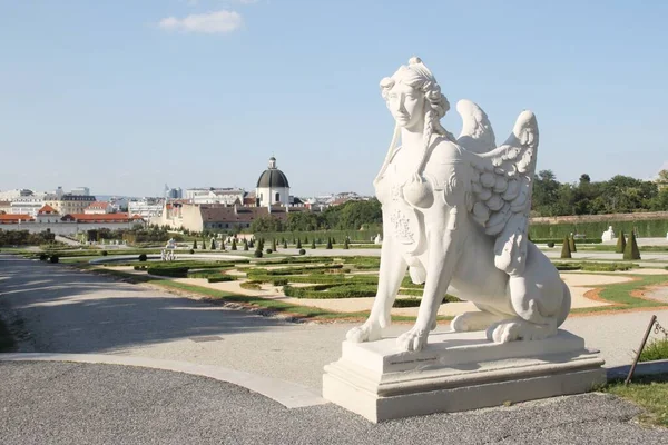 Estatua Castillo Belvedere Viena Austria —  Fotos de Stock