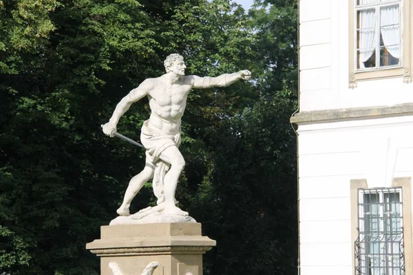 Çek Cumhuriyeti, Vizovice kalesinin bahçesindeki heykel