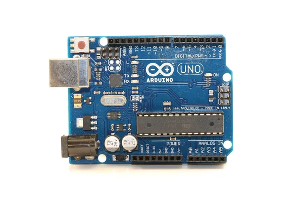 Arduino, bricolaje y componentes electrónicos — Foto de Stock