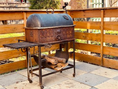 Sahte Brezilyalı. Açık hava yemekleri. Izgara.