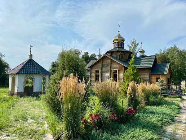 Мала Дерев Яна Православна Церква Саду — стокове фото