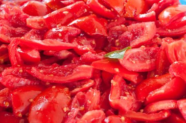 dilimlenmiş domates pişirilmeli hazır