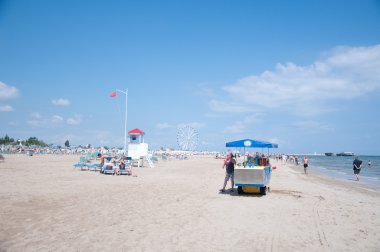 güzel Rimini plaj manzarası güneşli bir günde, İtalya
