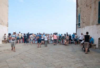 birçok kişi tropea Teras gözden kaçırmak.