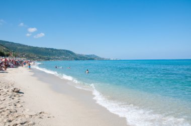 güzel bir plaj zambrone Calabria küçük bir kasabada