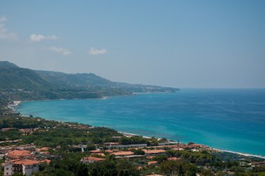 Zambrone güzellikler Tropea kasaba arka plan ile