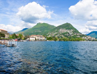 Lake Lugano İsviçre görünümünü