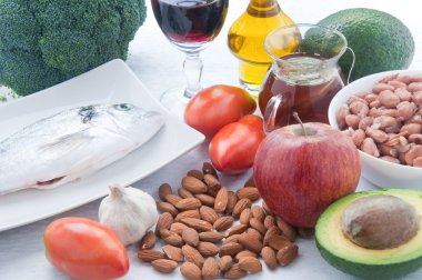 düşük kolesterol için 10 gıdalar: çay, avokado, meyve, vegetabl