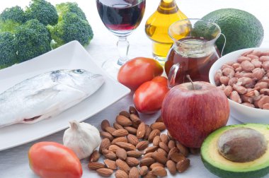 düşük kolesterol için 10 gıdalar: çay, avokado, meyve, vegetabl