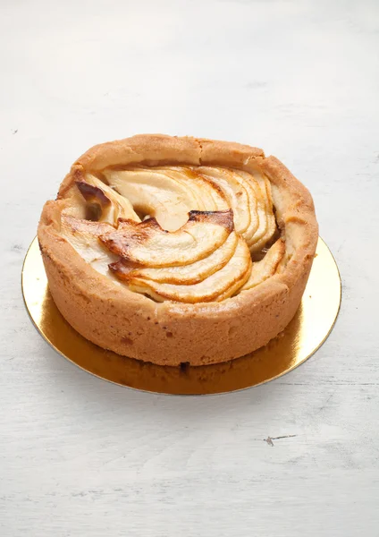 Elma ve armut ile pasta