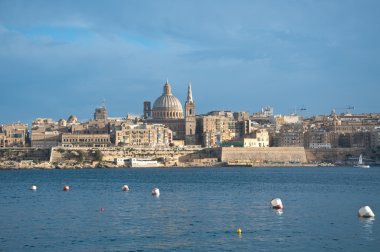 Malta Valletta şehrinin genel görünümü, Sliema kasabasından