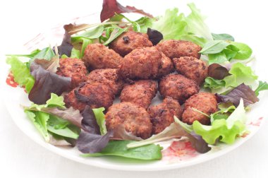 Jambon ve peynir ile doldurulmuş ve sonra Kızarmış köfte