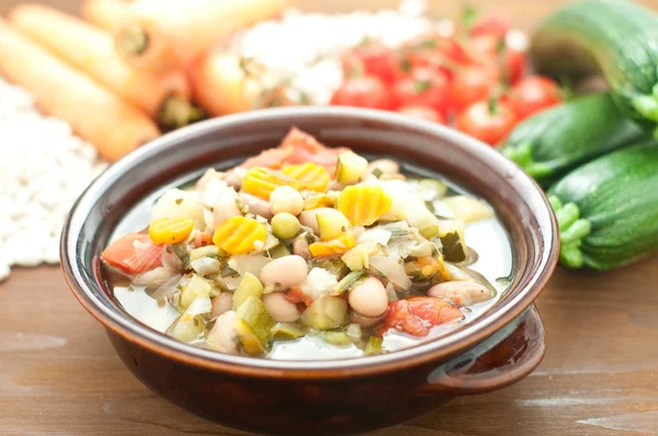 Vegetable soup, typical Italian soup with tomatoes, zucchini, po — Stock Image Vegetable soup, typical Italian soup with tomatoes, zucchini, po Royalty Free Stock Photos