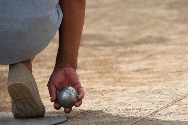 Senior playing petanque — Stock Photo, Image