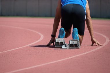 İz ve alanda sürat başlangıcı