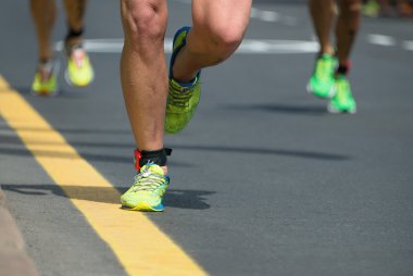 Maraton yarışma sırasında bir Ironman
