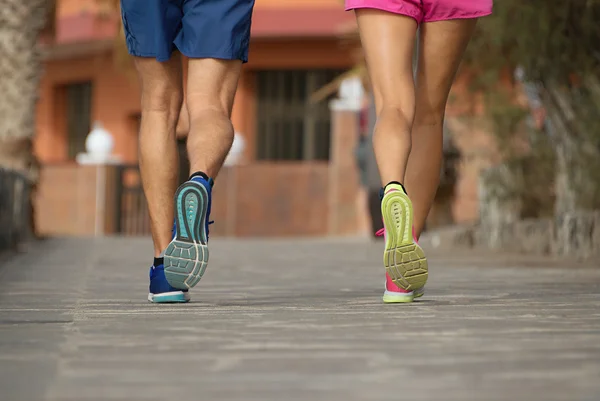 Man and woman running — Stock Photo, Image