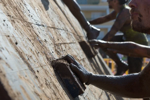 Corredores de carreras de barro . — Foto de Stock