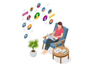 Isometric sosyal ağ konsepti. Kadın bilgisayarı kullanımı, sosyal medya, pazarlama konsepti. Çevrimiçi mesaj servisi. Sohbet uygulaması