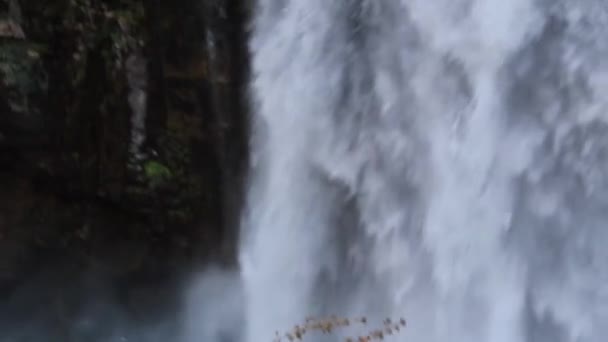 Kapuzbasi vodopády. Turecko. — Stock video