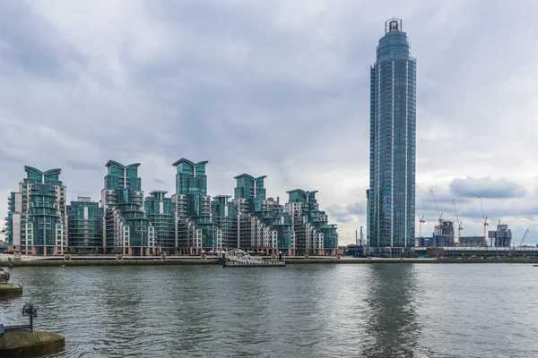 St George Wharf w Londyn, Uk — Zdjęcie stockowe