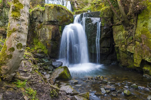 Waterfall in Lumsdale Valley — Stock Photo, Image