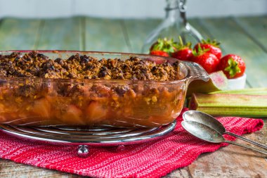 Rhubarb ve Çilek ezmesi