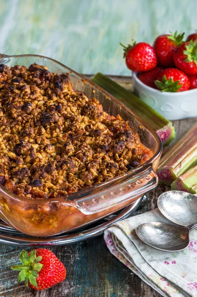 Rhubarb ve Çilek ezmesi