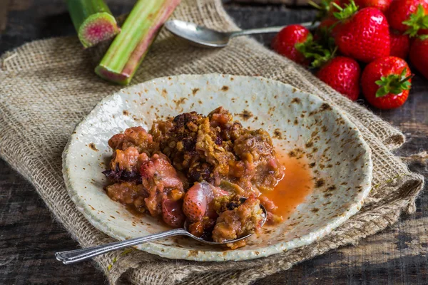 Rhubarb ve Çilek ezmesi