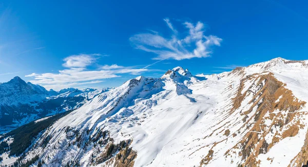 Vinterlandskap Med Snötäckta Toppar Från Det Första Berget Schweiziska Alperna — Stockfoto