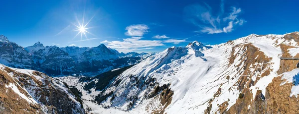 Vinterlandskap Med Snötäckta Toppar Från Det Första Berget Schweiziska Alperna — Stockfoto
