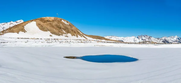 Peisaj Iarnă Vârfuri Acoperite Zăpadă Lac Înghețat Muntele Kleine Scheidegg — Fotografie, imagine de stoc
