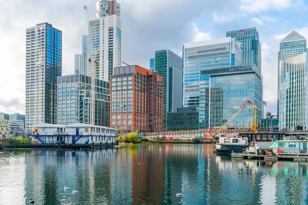 London Listopad 2020 Nowoczesne Drapacze Chmur Canary Wharf Centrum Finansowe — Zdjęcie stockowe