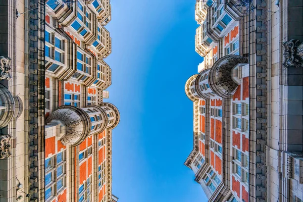 Upward View Old Regency Style Buildings Sicilian Avenue Bloomsbury London — Stock Photo, Image