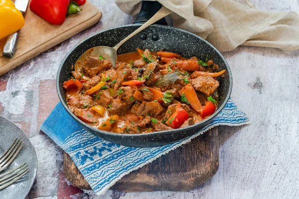 Guisado Goulash Húngaro Tradicional — Fotografia de Stock