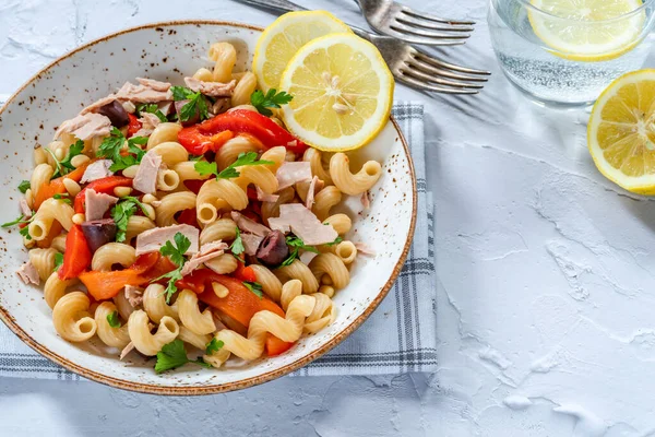 Warm Pasta Salad Tuna Roasted Red Pepper Pine Nuts — Stock Photo, Image