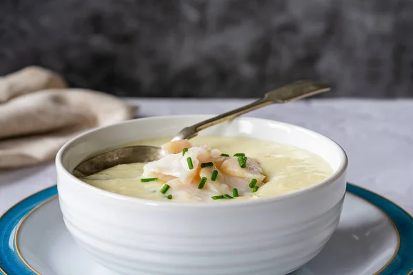 Cullen Skink Sopa Tradicional Escocesa Hecha Eglefino Ahumado Patatas Cebollas —  Fotos de Stock