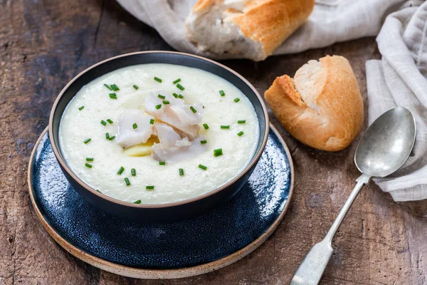 Cullen Skink Sopa Tradicional Escocesa Hecha Eglefino Ahumado Patatas Cebollas —  Fotos de Stock