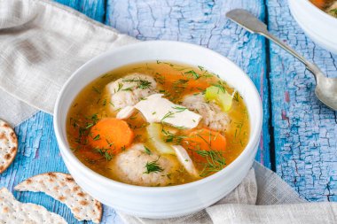 Hamursuz Bayramı için geleneksel Aşkenazi yahudi yemeği.