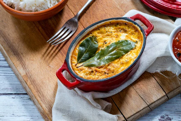 Bobotie - Yumurta bazlı sosla pişirilmiş Güney Afrika körili et