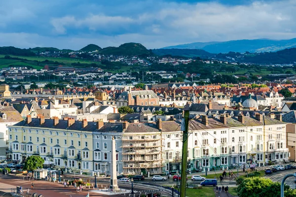 Llandudno Wales Июля 2021 View Llandudno Curving Promenade Lined Hotels — стоковое фото